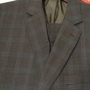 Michael kors like a new condition suit